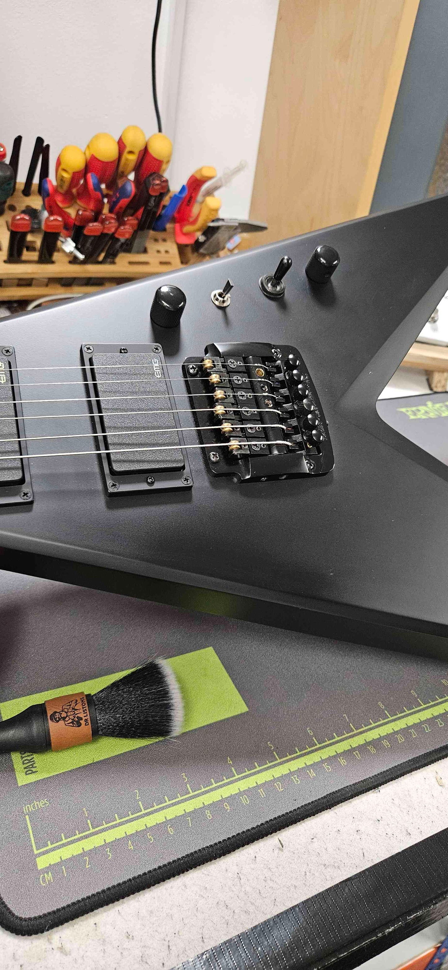 Dean Guitars Kerry King V Black Satin w/ Hardcase (B-Stock)